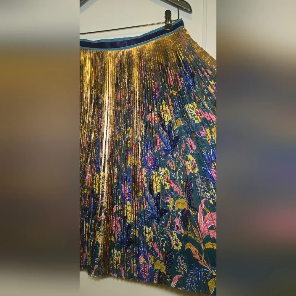 Maeve Elegant Gold and Floral Pleated Skirt